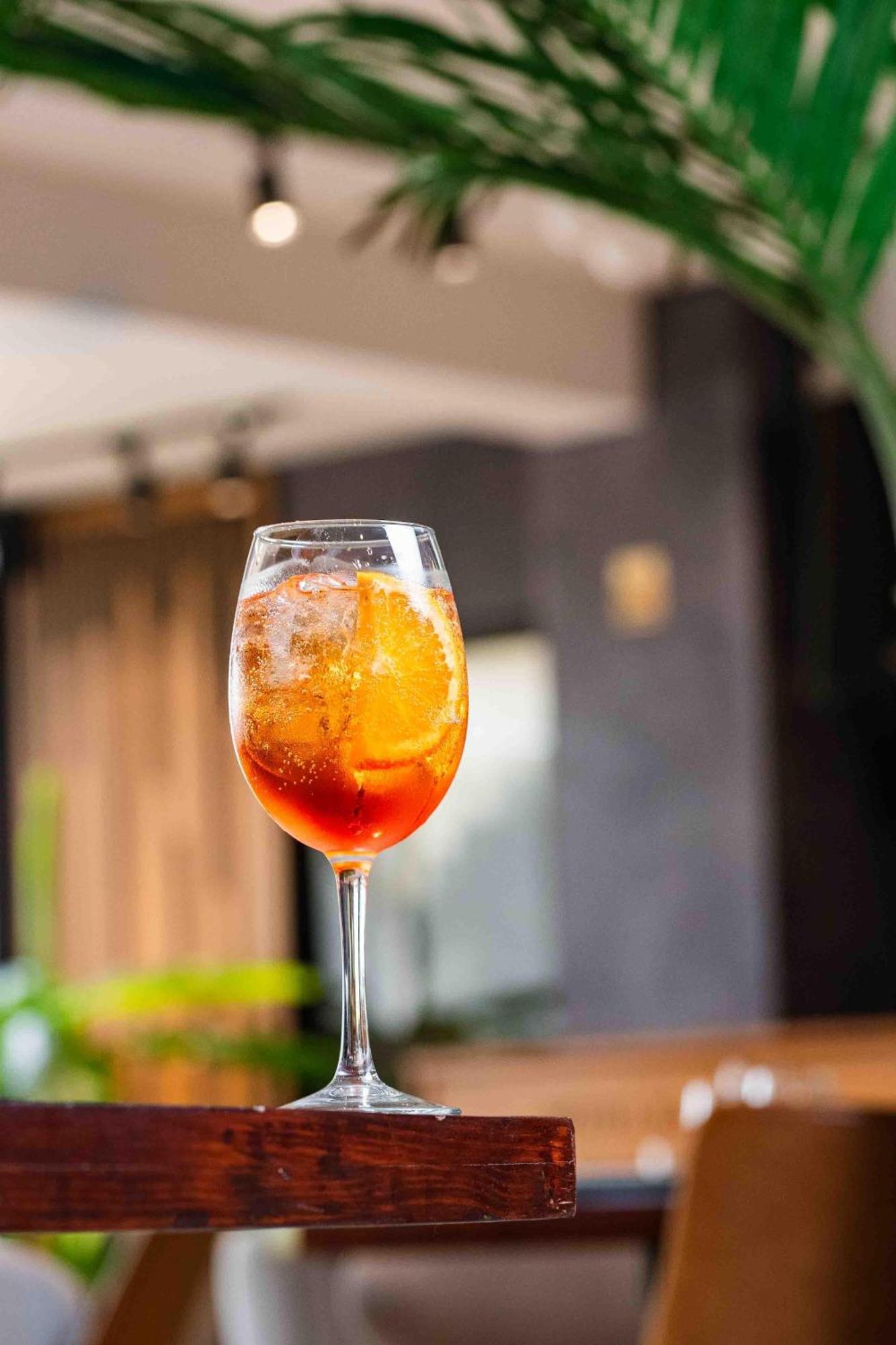 Habana Hotel Y Restaurante 伊圭 外观 照片